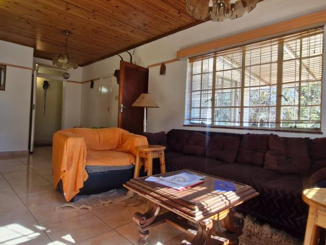 3 Bedroom House For Sale in Primrose