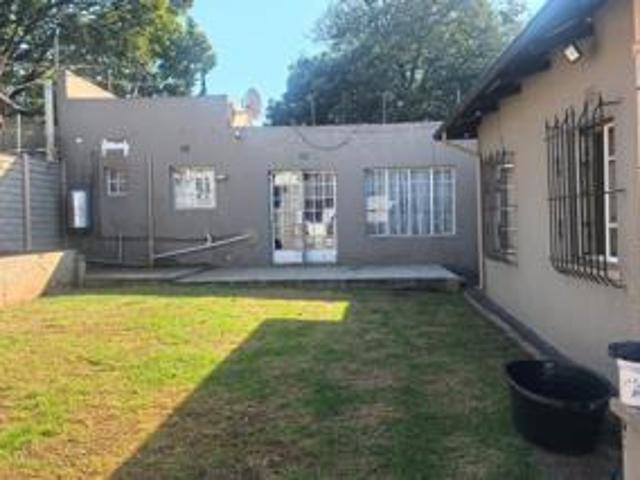 3 Bedroom House For Sale in Primrose