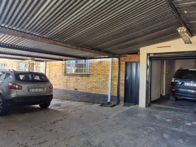 3 Bedroom House For Sale in Primrose Hill
