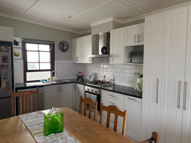 3 Bedroom House For Sale in Prince Albert