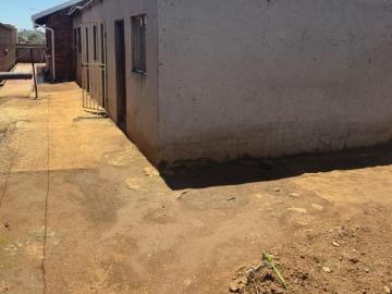 3 Bedroom House For Sale in Protea Glen