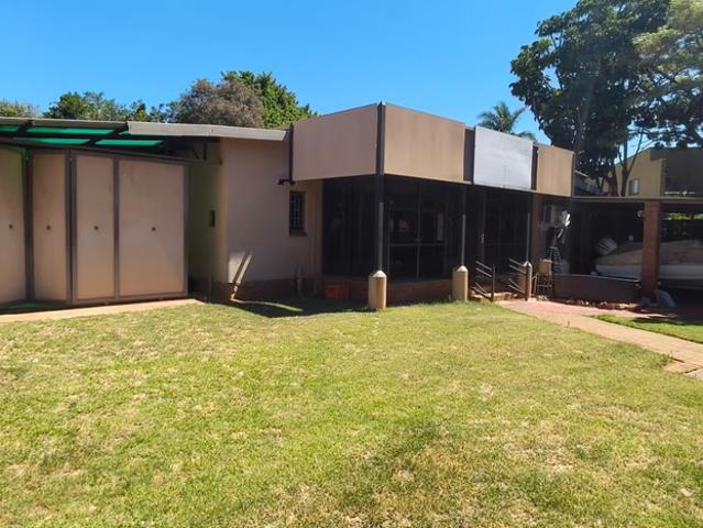 3 Bedroom House For Sale in Protea Park