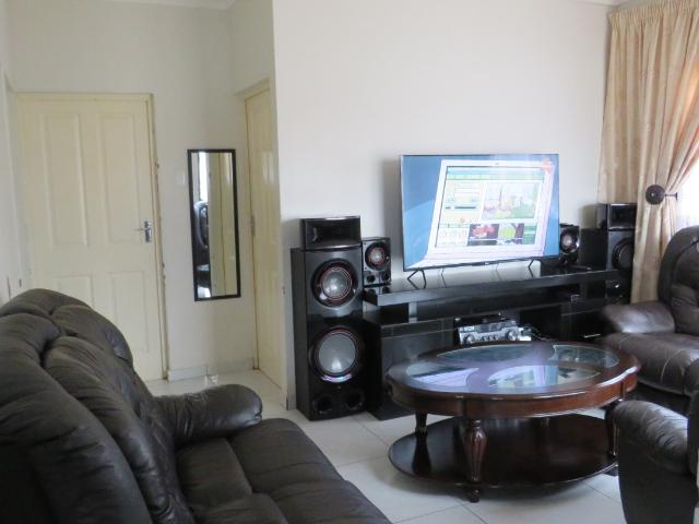 3 Bedroom House For Sale in Queenstown Central