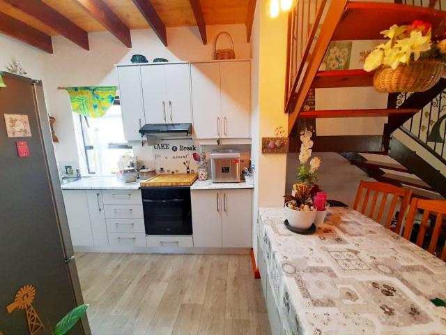 3 Bedroom House For Sale in Rouxpark