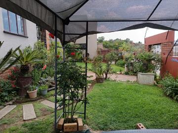 3 Bedroom House For Sale in Robertsham
