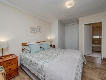 3 Bedroom House For Sale in Roodekrans