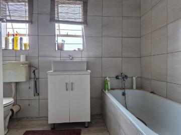 3 Bedroom House For Sale in Roodepoort