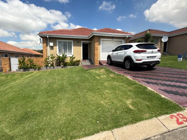 3 Bedroom House For Sale in Roseacre