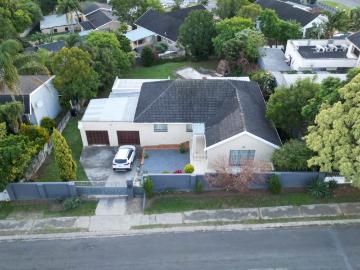 3 Bedroom House For Sale in Rosedale Park