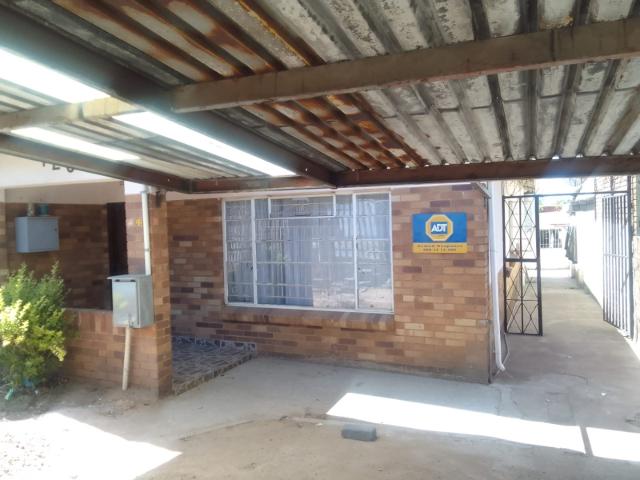 3 Bedroom House For Sale in Rosettenville