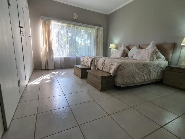 3 Bedroom House For Sale in Roseville