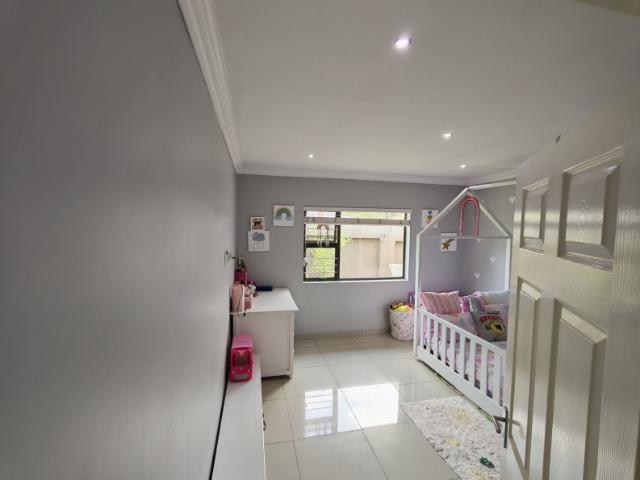 3 Bedroom House For Sale in Raceview