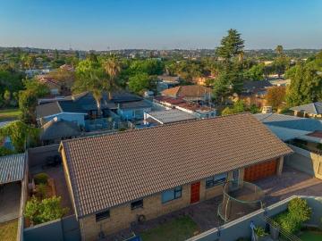 3 Bedroom House For Sale in Raceview
