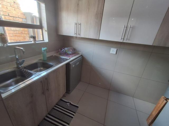 3 Bedroom House For Sale in Raceview