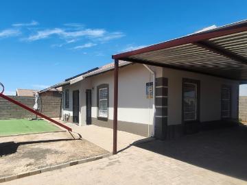 3 Bedroom House For Sale in Raceway