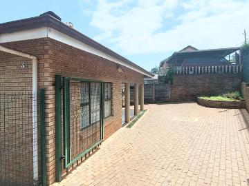 3 Bedroom House For Sale in Raisethorpe