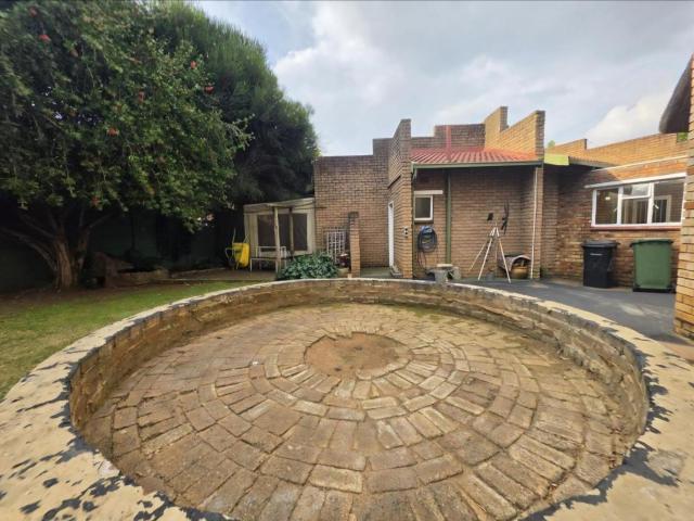 3 Bedroom House For Sale in Randhart