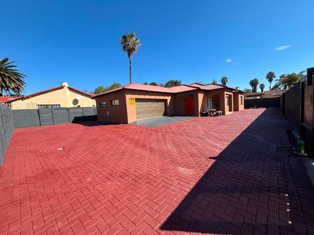 3 Bedroom House For Sale in Randhart