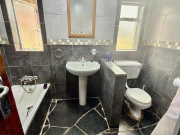 3 Bedroom House For Sale in Randlespark