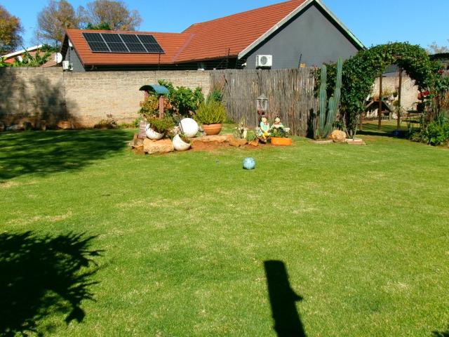 3 Bedroom House For Sale in Rhodesfield