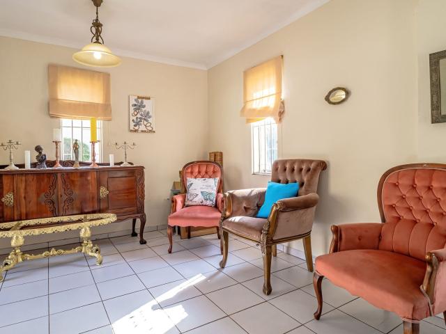 3 Bedroom House For Sale in Risidale