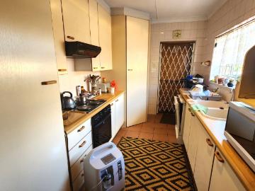 3 Bedroom House For Sale in Woodmere