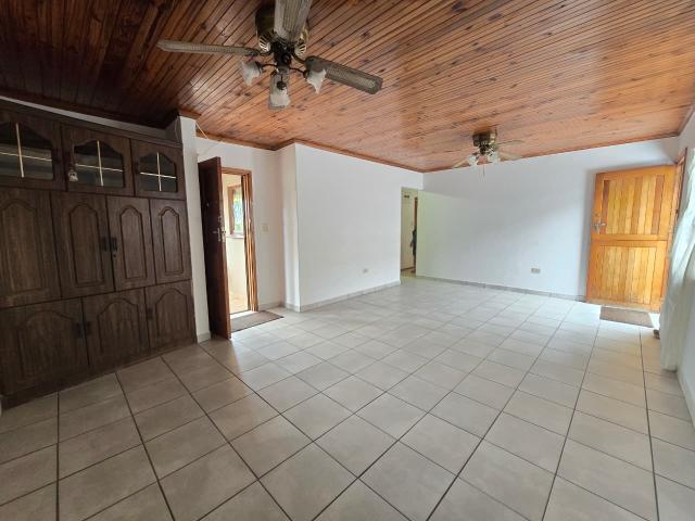 3 Bedroom House For Sale in Woodview