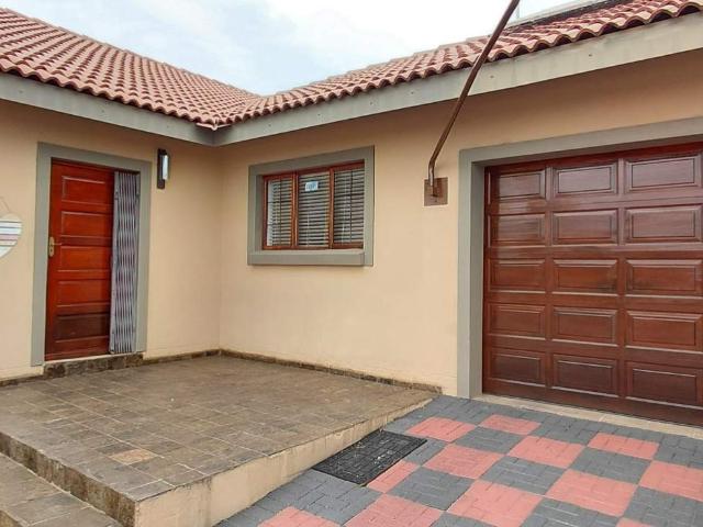 3 Bedroom House For Sale in Waterberry Country Estate