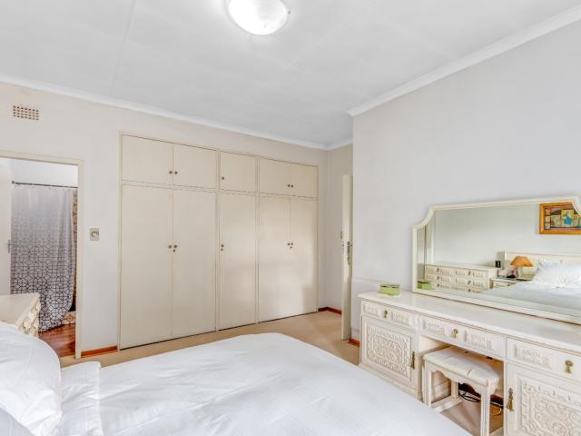 3 Bedroom House For Sale in Weltevreden Park