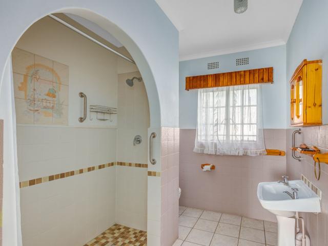3 Bedroom House For Sale in Weltevreden Park