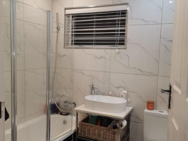 3 Bedroom House For Sale in Weltevreden Valley