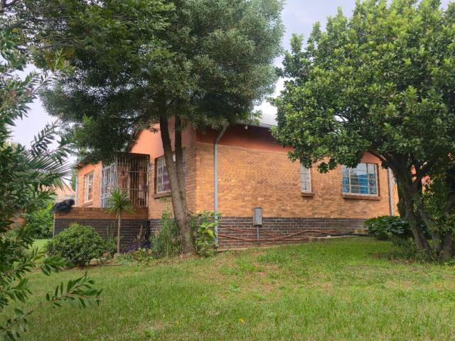 3 Bedroom House For Sale in Wentworth Park