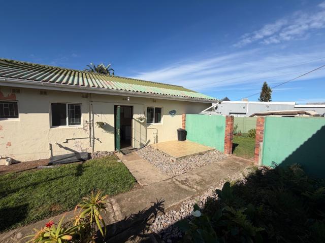 3 Bedroom House For Sale in West Bank
