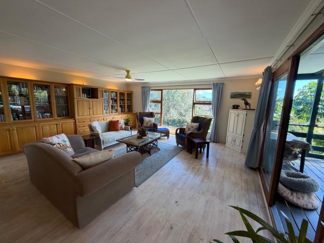 3 Bedroom House For Sale in West Bank