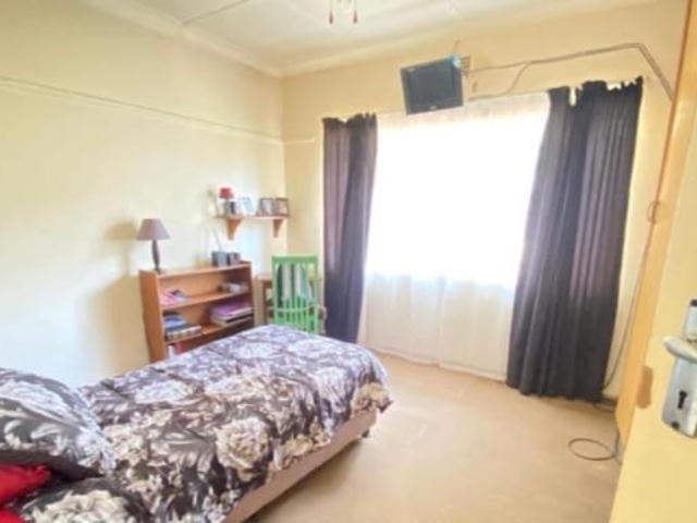 3 Bedroom House For Sale in Westonaria