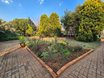 3 Bedroom House For Sale in Westonaria