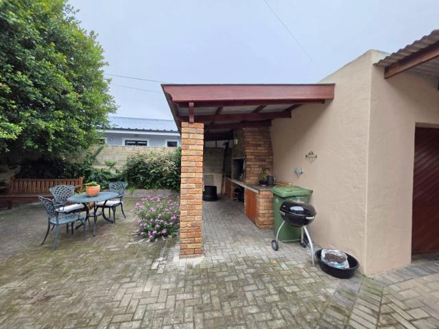 3 Bedroom House For Sale in Westcliff