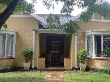 3 Bedroom House For Sale in Westdene