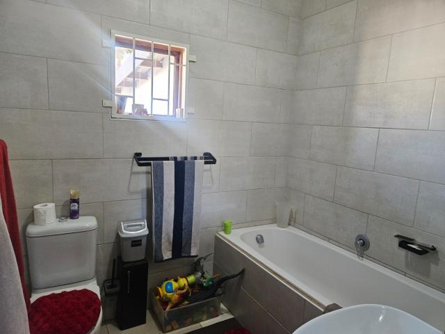3 Bedroom House For Sale in Witfield