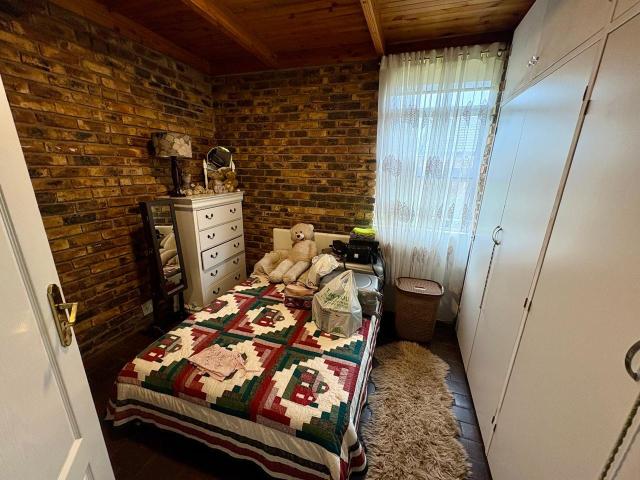 3 Bedroom House For Sale in Wierda Park