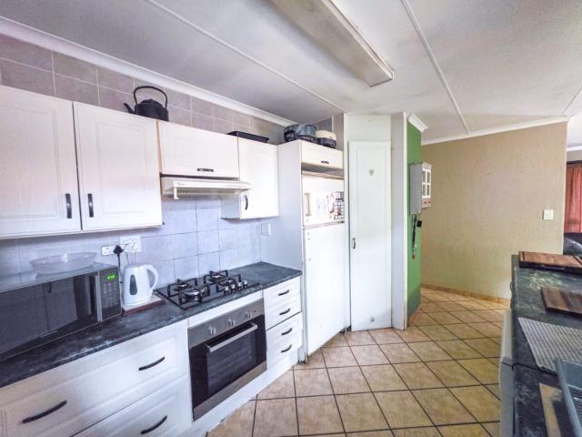 3 Bedroom House For Sale in Wierdaglen Estate