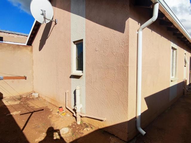 3 Bedroom House For Sale in Windmill Park