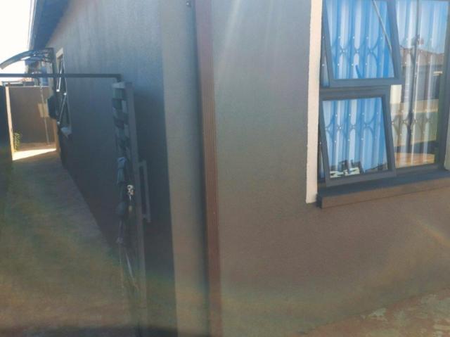 3 Bedroom House For Sale in Windmill Park