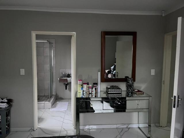 3 Bedroom House For Sale in Windmill Park