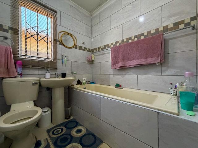 3 Bedroom House For Sale in Windmill Park