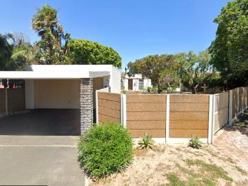 3 Bedroom House For Sale in Table View