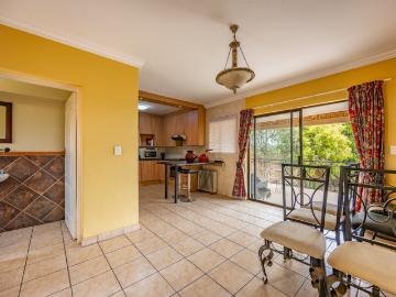 3 Bedroom House For Sale in Thatchfield Estate