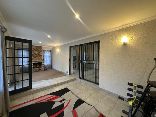 3 Bedroom House For Sale in The Hill