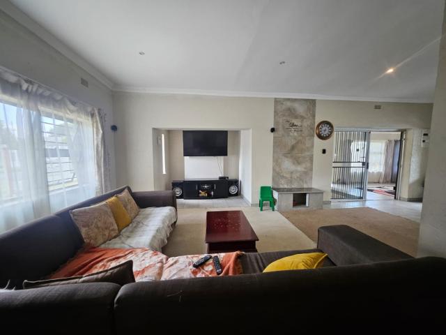 3 Bedroom House For Sale in The Hill