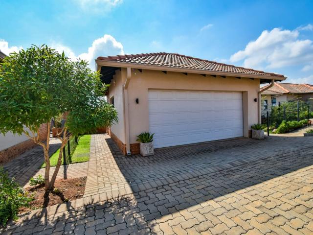 3 Bedroom House For Sale in The Retreat